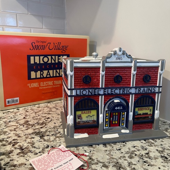Dept 56Snow Village1998Lionel Electric Train ShopEXCLUSIVE ALLIED